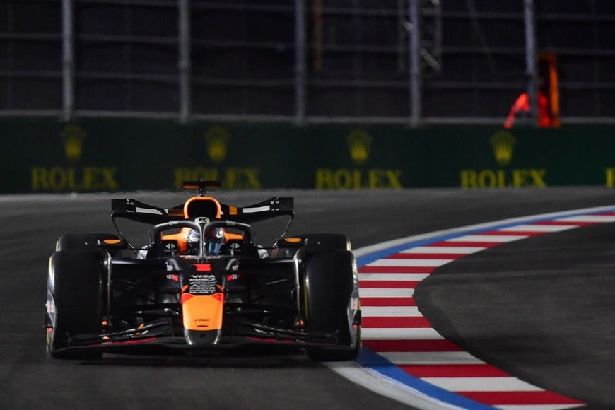 Nov 23, 2024; Las Vegas, Nevada, USA; Oracle Red Bull Racing driver Max Verstappen (1) during the Las Vegas Grand Prix at Las Vegas Circuit. Mandatory Credit: Gary A. Vasquez-Imagn Images