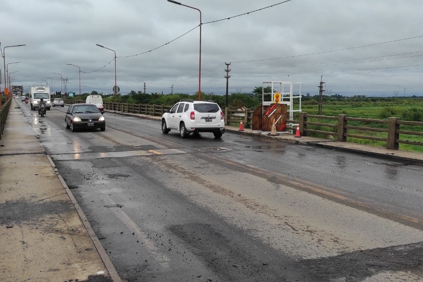 Los vehículos ya cruzan el Carretero entre Santa Fe y Santo Tomé. Crédito: Vialidad Nacional