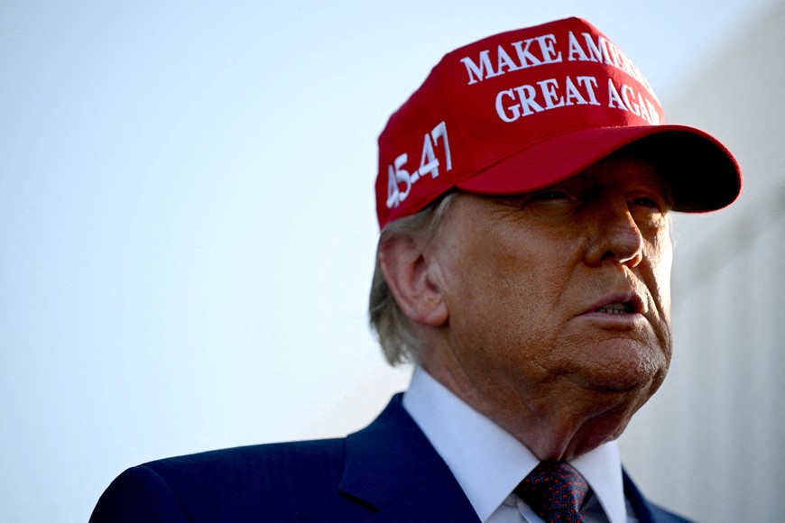 FILE PHOTO: U.S. President-elect Donald Trump attends a viewing of the launch of the sixth test flight of the SpaceX Starship rocket, in Brownsville, Texas, U.S., November 19, 2024 . Brandon Bell/Pool via REUTERS/File Photo