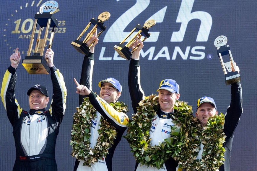 Así celebrar Varrone su victoria en las 24 hroas de Le Mans. Crédito: CorvetteRacing