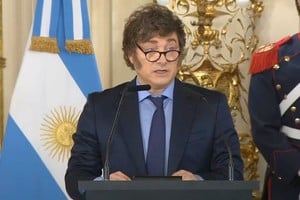 El jefe de Estado sostuvo que uno de los pilares de su administración en materia de seguridad es que "los buenos son los de azul", en referencia a los policías, y "los malos son los delincuentes".