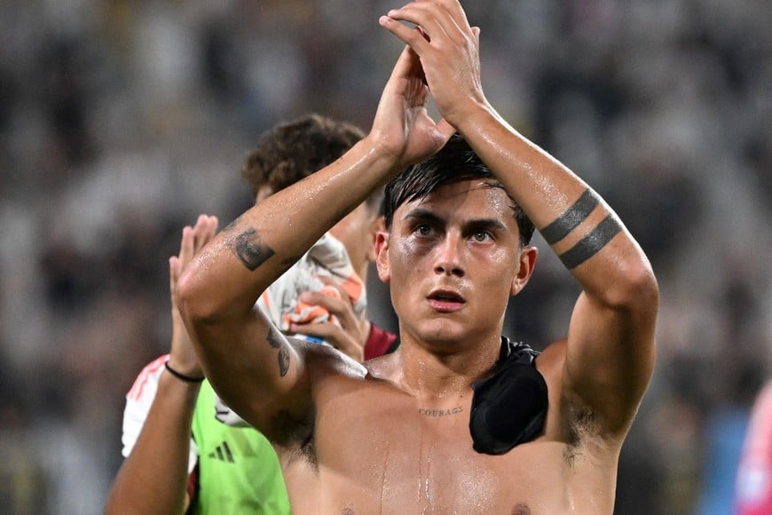 Soccer Football - Serie A - Juventus v AS Roma - Allianz Stadium, Turin, Italy - September 1, 2024 
AS Roma's Paulo Dybala reacts after the match REUTERS/Alberto Lingria