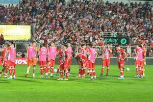 Unión perdió ante Talleres en el 15 de Abril. Foto: Manuel Fabatía