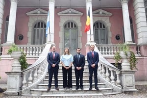 La visita se realizó en el marco de la misión diplomática y cierre de la muestra “La vuelta a Bélgica en cómic”. Crédito: Guillermo Di Salvatore