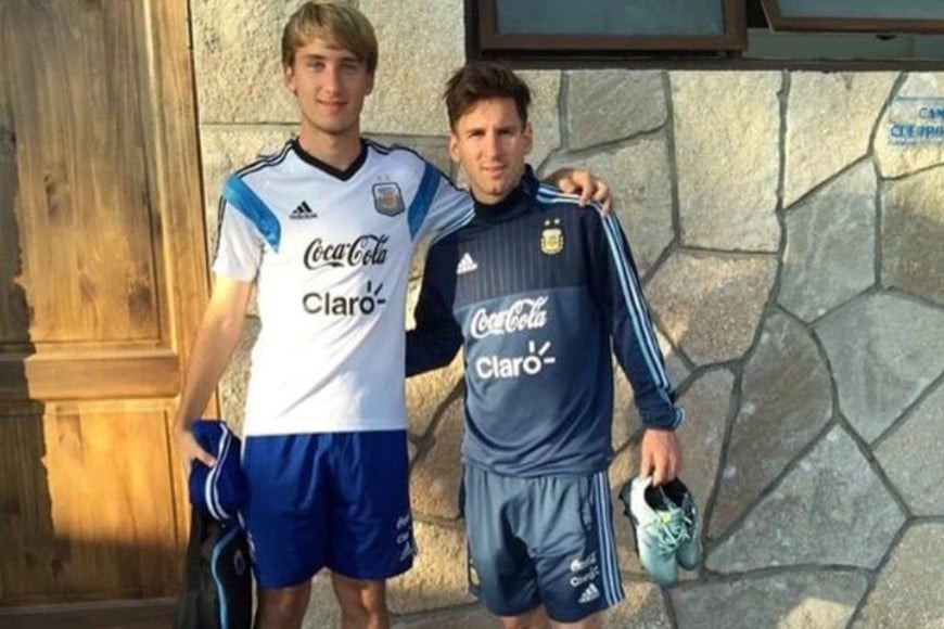 Ropkof junto a Leo Messi.