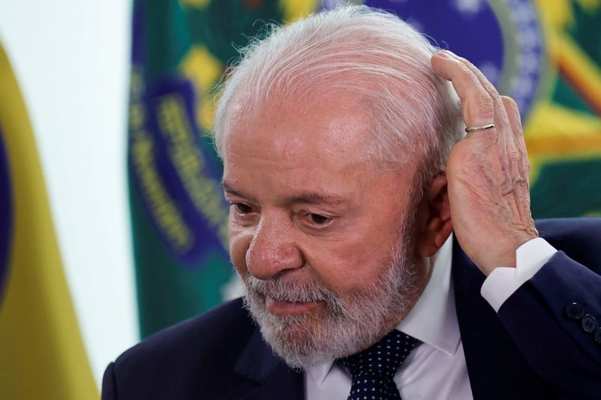 Brazil's President Luiz Inacio Lula da Silva attends a signing ceremony for an addendum to the works on the Transnordestina railway, at the Planalto Palace in Brasilia, Brazil November 28, 2024. REUTERS/Adriano Machado