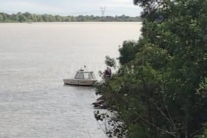 El cuerpo fue hallado en el canal de derivación norte a la altura de la punta del dique 2 del puerto de Santa Fe. Crédito: El Litoral