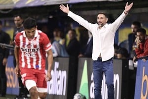 El objetivo copero de "Kily". Cristian Alberto González, actual entrenador de Unión 2024 y con muchas chances de seguir todo el 2025, deberá preparar a sus jugadores para dos partidos decisivos con muy poco tiempo de descanso en el medio. Foto: El Litoral