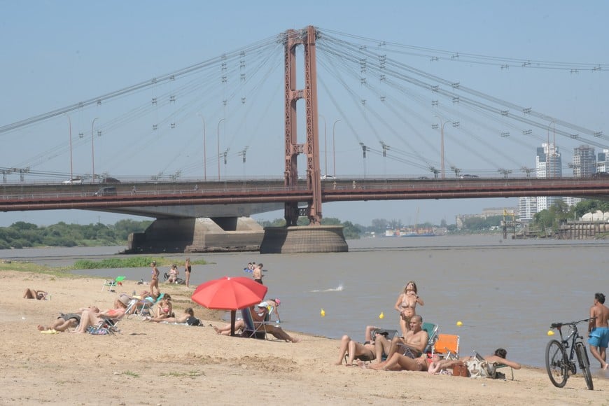 La Playa Este es la única habilitada como balneario.