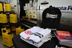 Los elementos adquiridos por la provincia serán distribuidos a través de las seis bases operativas del Programa Objetivo Dengue: Santa Fe, Rosario, Tostado, Rafaela, Avellaneda y Venado Tuerto. Flavio Raina