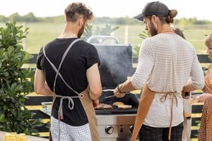 Para garantizar la seguridad alimentaria en el calor, es esencial una correcta conservación, higiene y cocción de los alimentos.