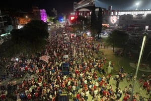 El color de la previa, el único momento en el que había quedado la música. Ahora vuelve al 15 de Abril. Crédito: Fernando Nicola