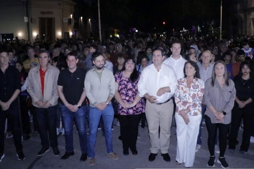 El acto de encendido del árbol de Navidad en Reconquista