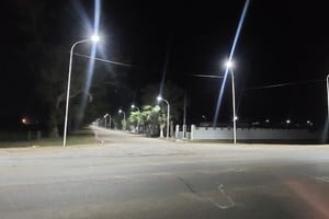 El sector, pasó de ser un lugar invisible y oscuro de noche, a formar parte de una serie de accesos bien iluminados con los que cuenta ahora, El Trébol.