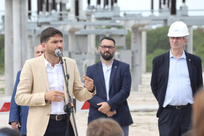 “Si tenemos un desarrollo inteligente por parte del Gobierno para la provincia, tenemos infinitas oportunidades de que esta región pueda sacar todo su potencial productivo”, señaló Pullaro.