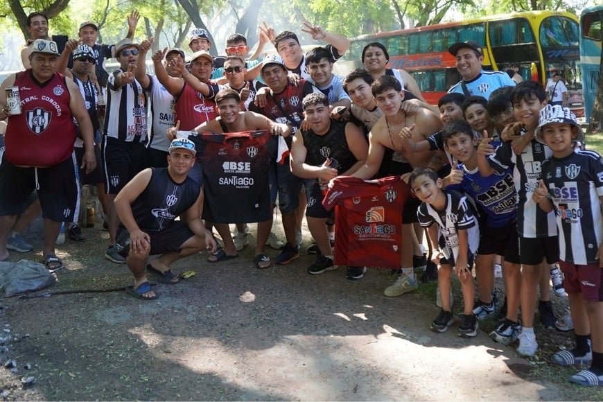 Simpatizantes de Central Córdoba llegan a la ciudad de Santa Fe por la final de la Copa Argentina. Foto: Central Córdoba en X