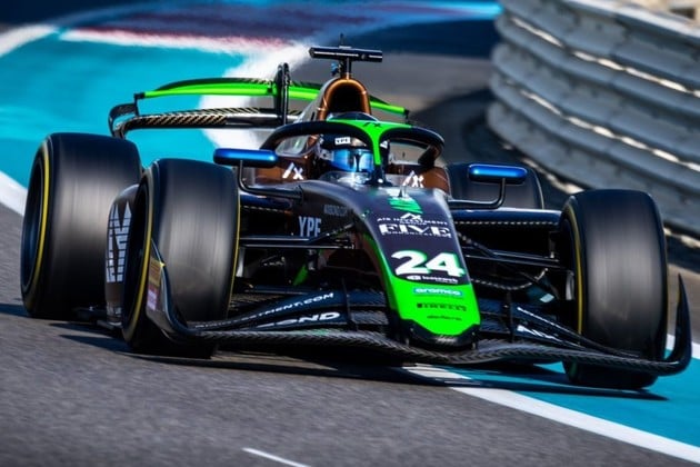 Gran estreno de Nico Varrone en F2: segundo lugar en Abu Dhabi