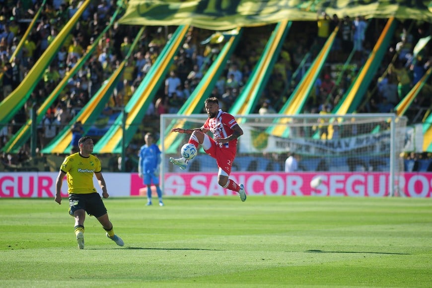 Unión vs Defensa y Justicia. Foto: Juan Manuel Foglia