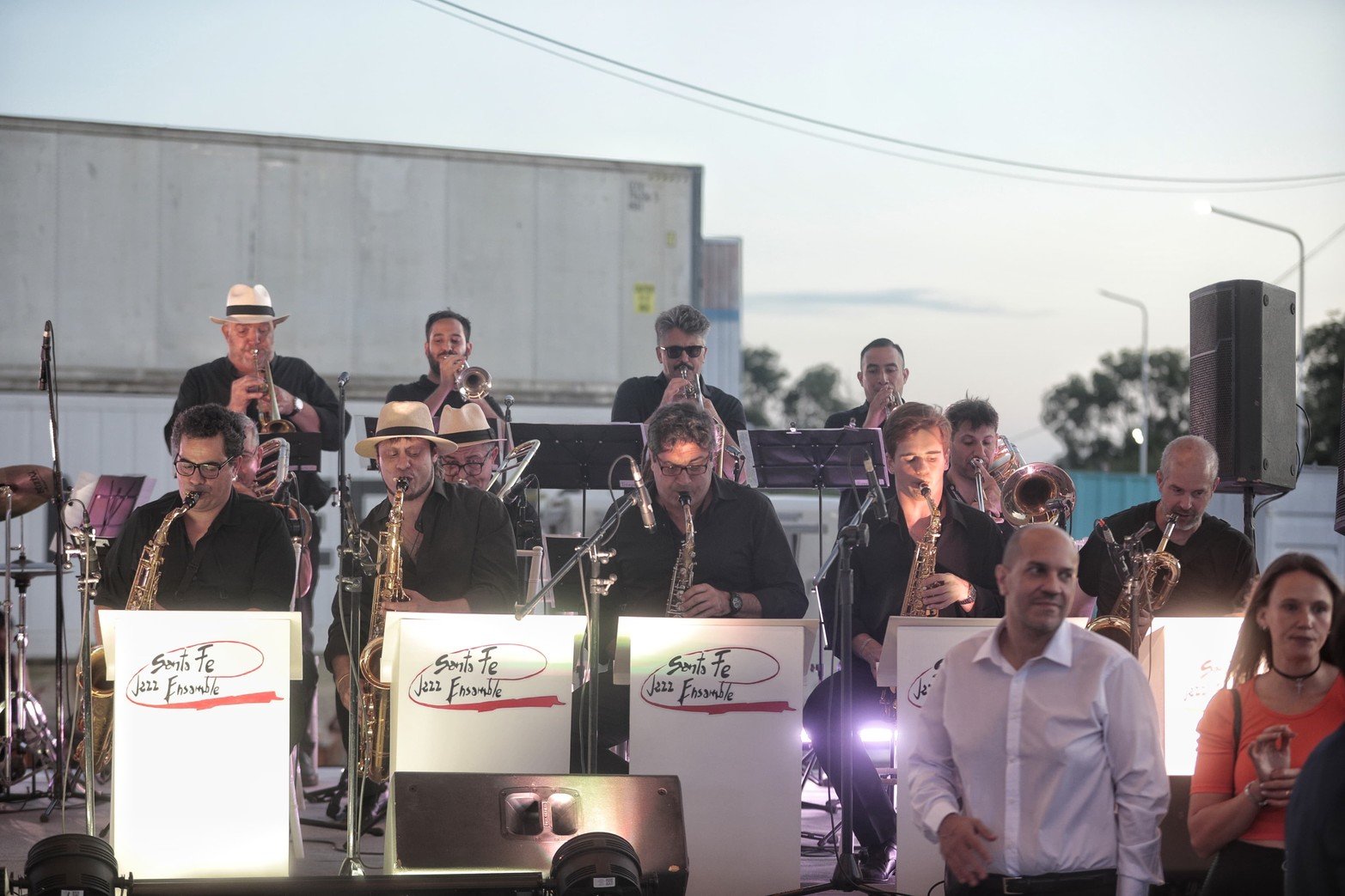 Santa Fe Jazz Ensamble le puso música a la fiesta.