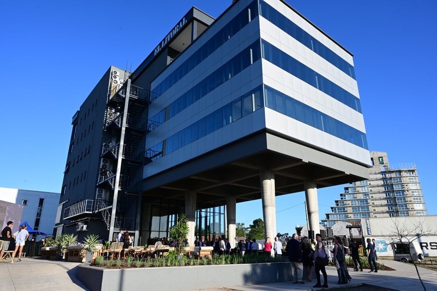 El Liotral inaugura nuevo edificio en el Puerto de Santa Fe. Foto: Flavio Raina | El Litoral