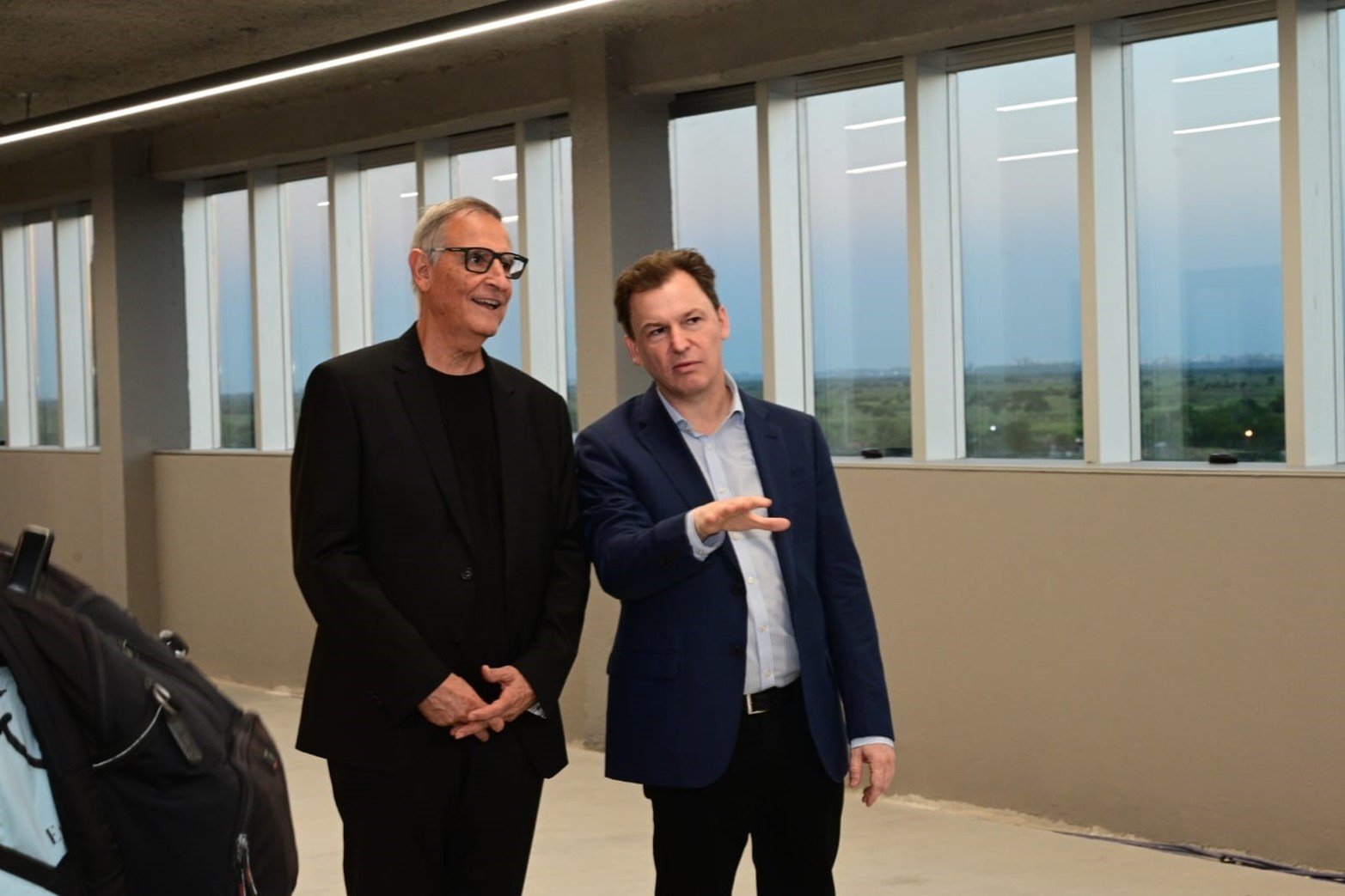 La recorrida en el nuevo edificio de El Litoral encabezada por Nahuel Caputto. Foto: Flavio Raina | El Litoral