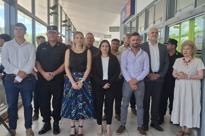 La Intendente González, en tanto, destacó la ubicación estratégica del centro en la terminal de colectivos, un punto de alta circulación que permitirá atender no solo a los vecinos de San Javier, sino también a quienes visitan la ciudad desde localidades vecinas.