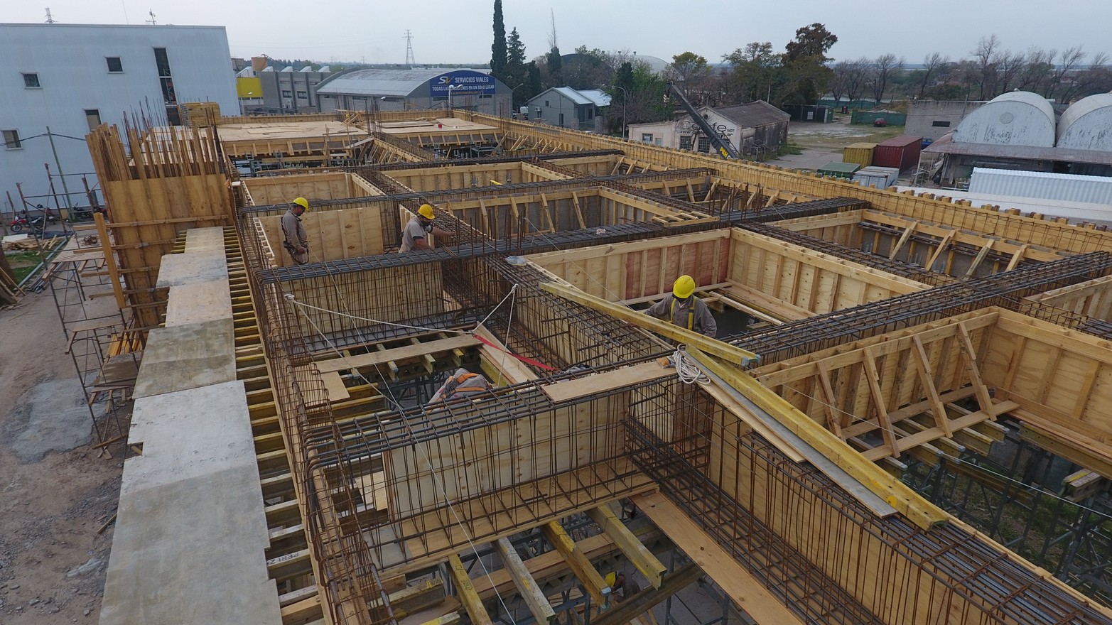 Una vista con el drone de El Litoral. El nuevo edificio estaba en pleno proceso.