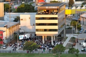 Fotos aéreas de la inauguración del edificio de El Litoral.