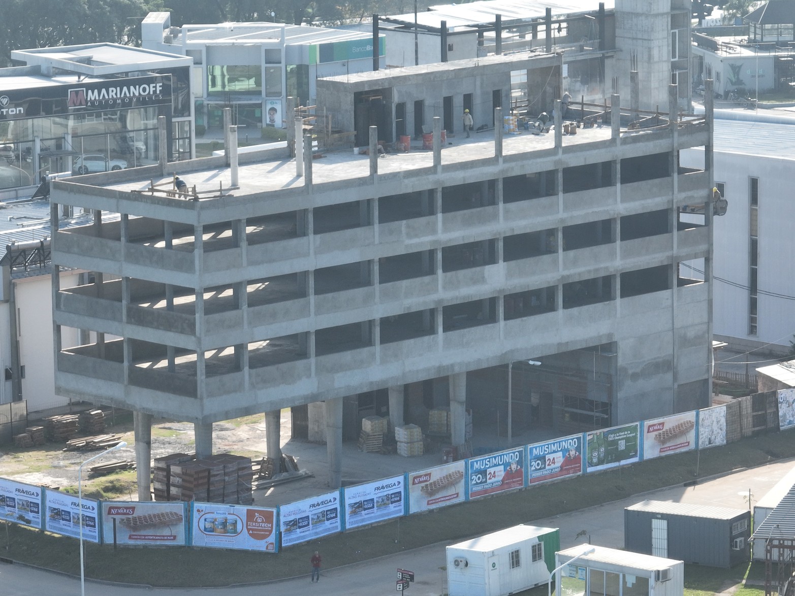 En plena obra, las nuevas instalaciones de El Litoral contarán con tres plantas y una terraza.