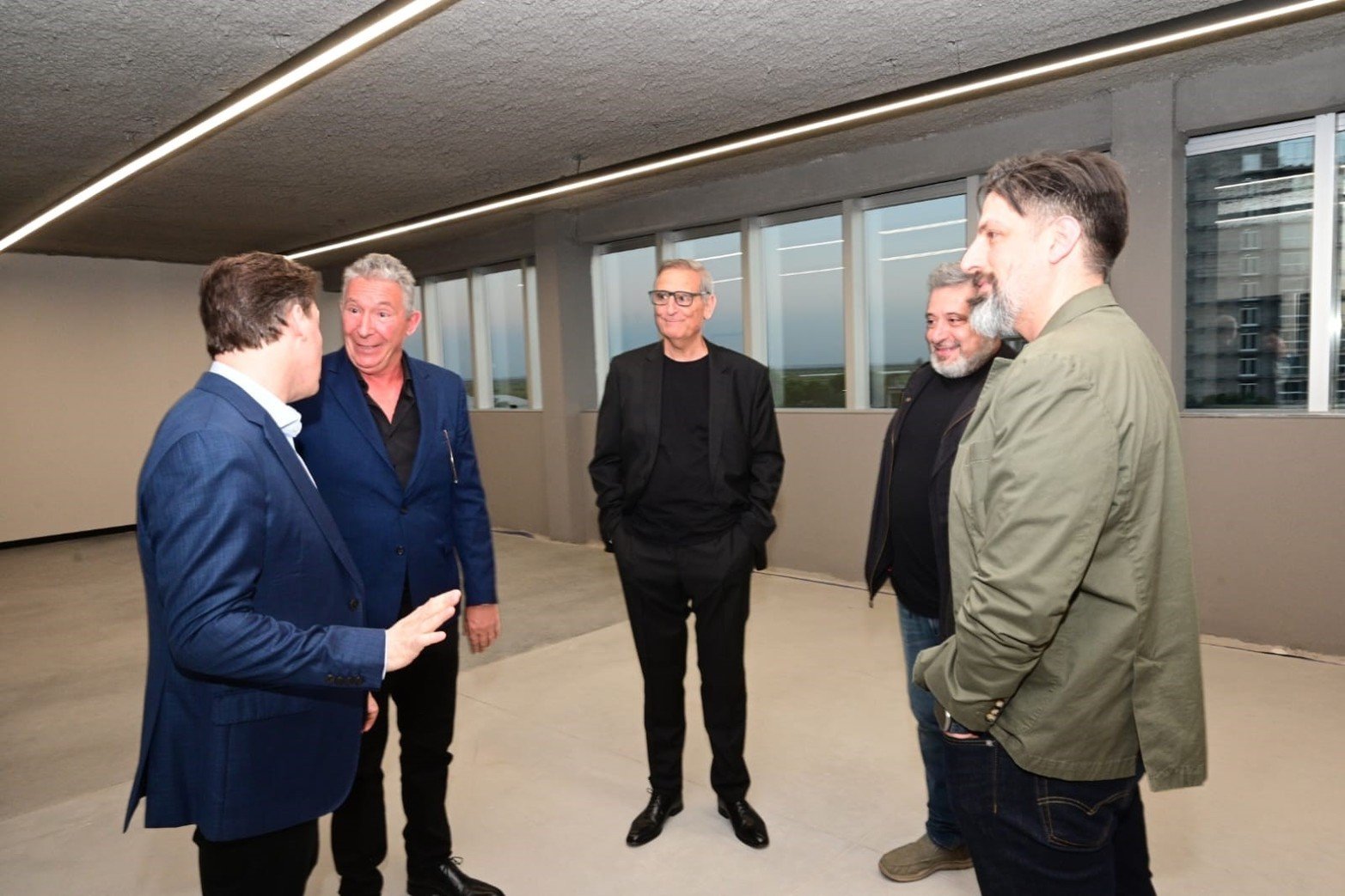 La recorrida en el nuevo edificio de El Litoral encabezada por Nahuel Caputto. Foto: Flavio Raina | El Litoral