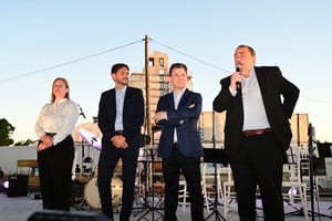 El intendente Poletti resaltó el legado de El Litoral, acompañando al CEO Nahuel Caputto en la inauguración del nuevo edificio, junto al gobernador Pullaro y la vicegobernadora Scaglia. Foto: Flavio Raina | El Litoral