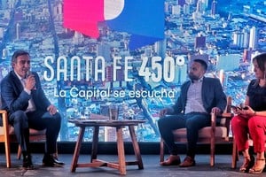 Oscar Martínez, José Lina Pilatti y Pedro Medei, durante la presentación del libro.