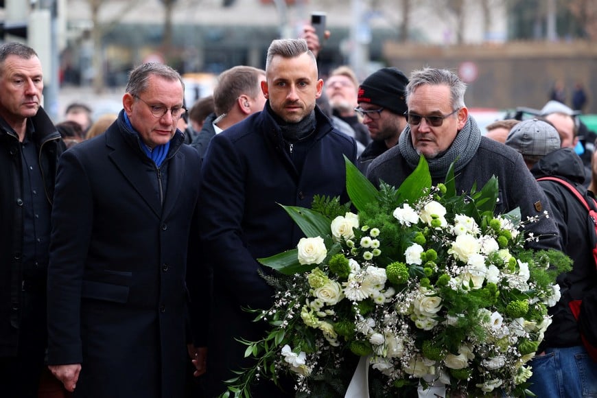 Tino Chrupalla, co-leader of the Alternative for Germany party (AfD), visits the site where a car drove into a crowd of a Christmas market in Magdeburg, Germany December 21, 2024. REUTERS/Christian Mang