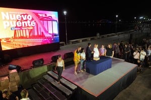 El acto de apertura de sobres se llevó a cabo este viernes 20 de diciembre en el Anfiteatro de Santo Tomé. Foto: Fernando Nicola