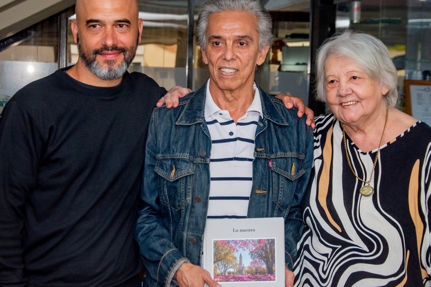 El evento contó con espectáculos de música y baile, artistas plásticos pintando en vivo, una feria de artesanías, kermesse, propuestas gastronómicas y, como broche de oro, el humor de Popo Giaveno y el emotivo cierre a cargo del reconocido cantante Jairo.