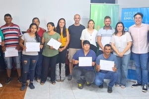 Durante el año 2024, la Municipalidad de San Javier y el programa Impulsa lograron capacitar a 65 personas en diversas especialidades. 