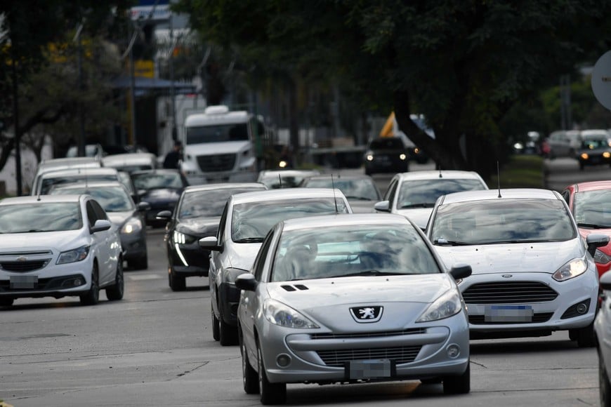 La Av. Alem es una de las más transitadas en la capital santafesina. Foto: Flavio Raina