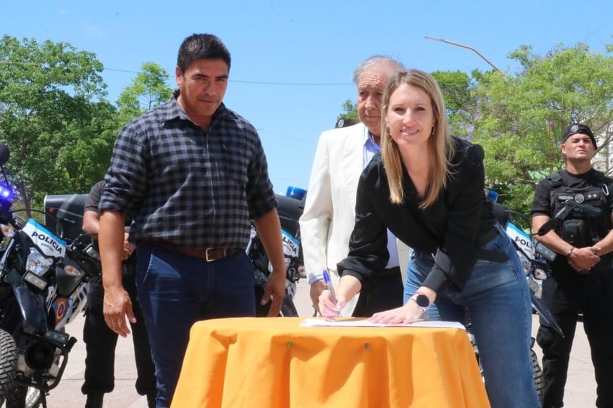 El acto se realizó este martes frente a la sede de la Unidad Regional XII en Tostado.