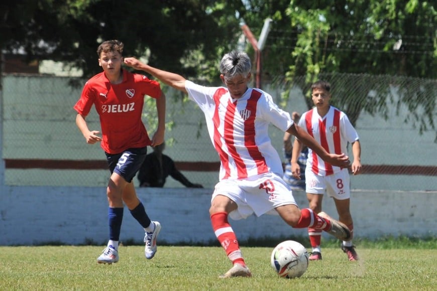 Fútbol de inferiores tatengue. Crédito: Prensa Unión