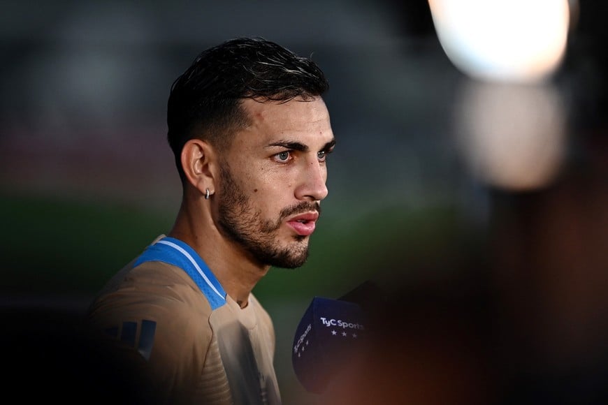 Soccer Football - World Cup - South American Qualifiers - Argentina Training - Lionel Andres Messi Training Ground, Buenos Aires, Argentina - November 12, 2024
Argentina's Leandro Paredes talks to the media REUTERS/Pedro Lazaro Fernandez