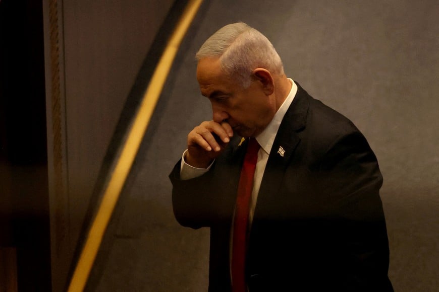 FILE PHOTO: Israeli Prime Minister Benjamin Netanyahu attends a discussion on the subject of hostages kidnapped during the deadly October 7, 2023 attack, in Israel's parliament, the Knesset, in Jerusalem, November 18, 2024. REUTERS/Ronen Zvulun/File Photo