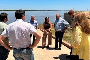 Se llevó a cabo una mesa de diálogo en la que se discutieron los detalles técnicos y logísticos del proyecto que busca fortalecer los lazos entre las ciudades vecinas.