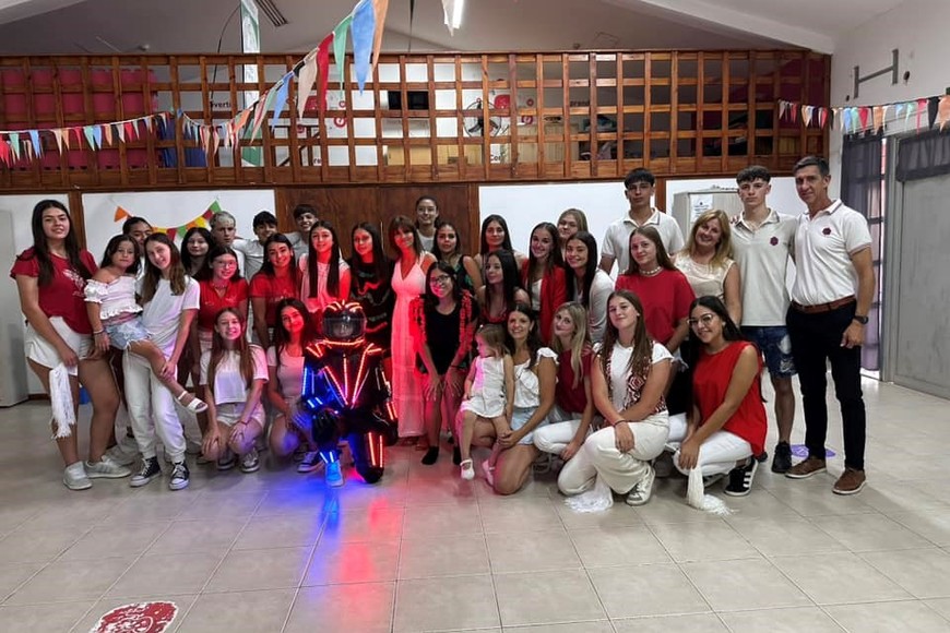 Desde el Ejecutivo local felicitaron a todas las participantes. Nivel 1: Brenda Vignatti, Melina Yribas, Pamela Yribas, Silvia Giorda, Natalia Paye, Milagros Infantino, Delfina Gaitán, Alejandra Angelino, y Nivel 2: Claudia Bo, Maira Moreyra, Mónica Otero.