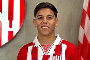 Lisandro Morales firmó su primer contrato profesional con Unión. Créditos: Unión