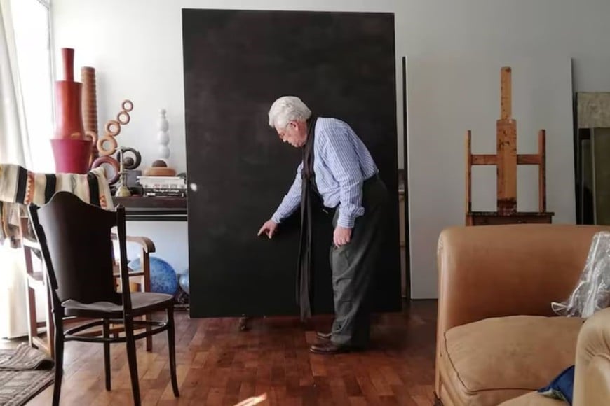 Jorge Diciervo en su atelier en Vicente López. Foto: Instagram @jorgediciervo.ok