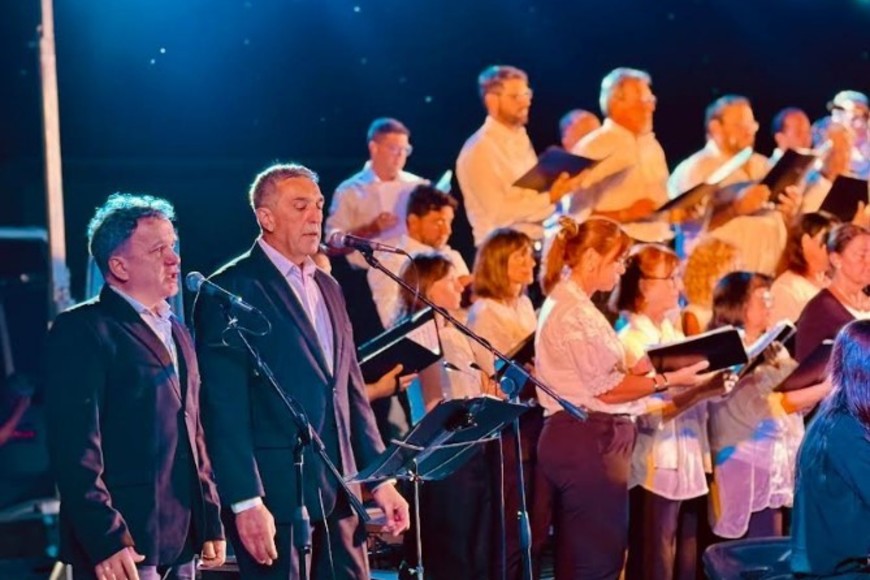 Roberto Marty y Gabriel Campostrini, con sus voces junto a las agrupaciones corales santafesinas.