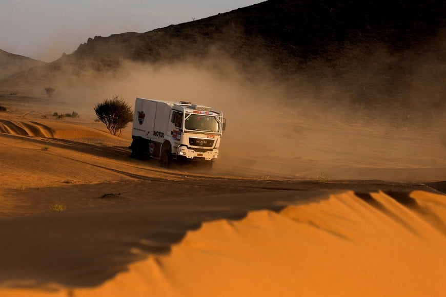 Rallying - Dakar Rally - Previews - Near Bisha, Saudi Arabia - January 1, 2025
Team SSP's Dusan Randysek with Laurent Lalanne and Victor Bouchwalder during a private test ahead of the Dakar Rally REUTERS/Maxim Shemetov