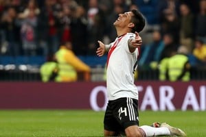 Soccer Football - Copa Libertadores Final - Second Leg - River Plate v Boca Juniors - Santiago Bernabeu, Madrid, Spain - December 9, 2018  River Plate's Enzo Perez celebrates after winning the Copa Libertadores final  REUTERS/Sergio Perez madrid españa  campeonato torneo copa libertadores 2018 futbol futbolistas partido final river plate boca juniors