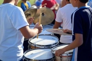 niños instrumentos musicales