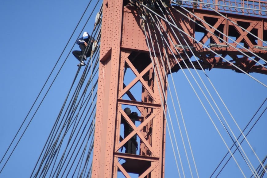 Son recurrentes los intentos de lesiones autoinfligidas en la ciudad, particularmente en el Puente Colgante.